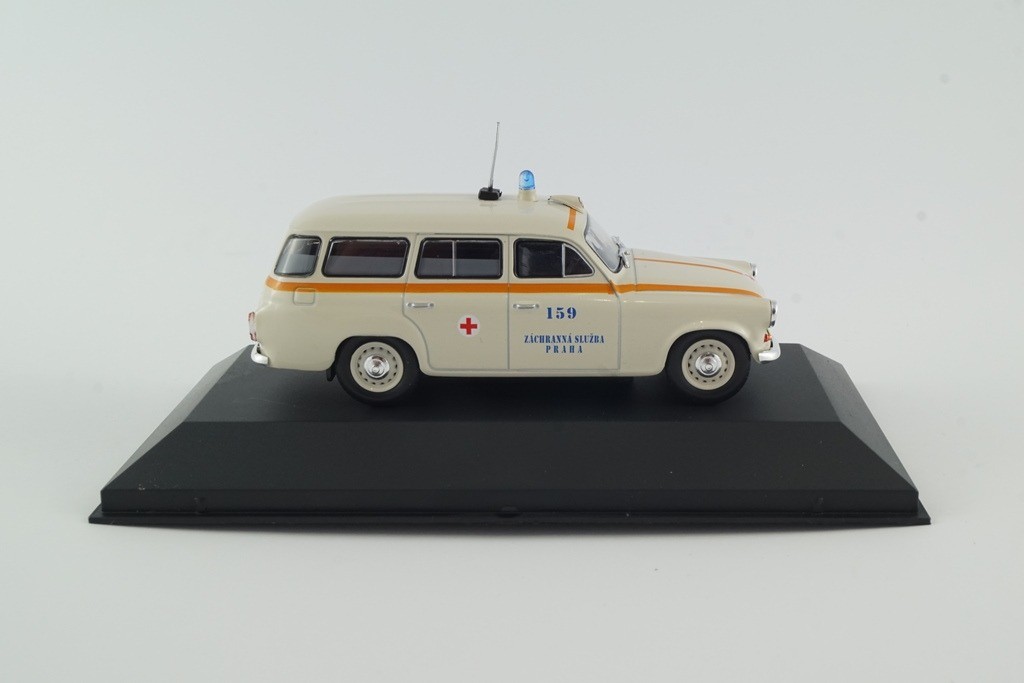 Skoda 1202 Sanitka Samochody osobowe