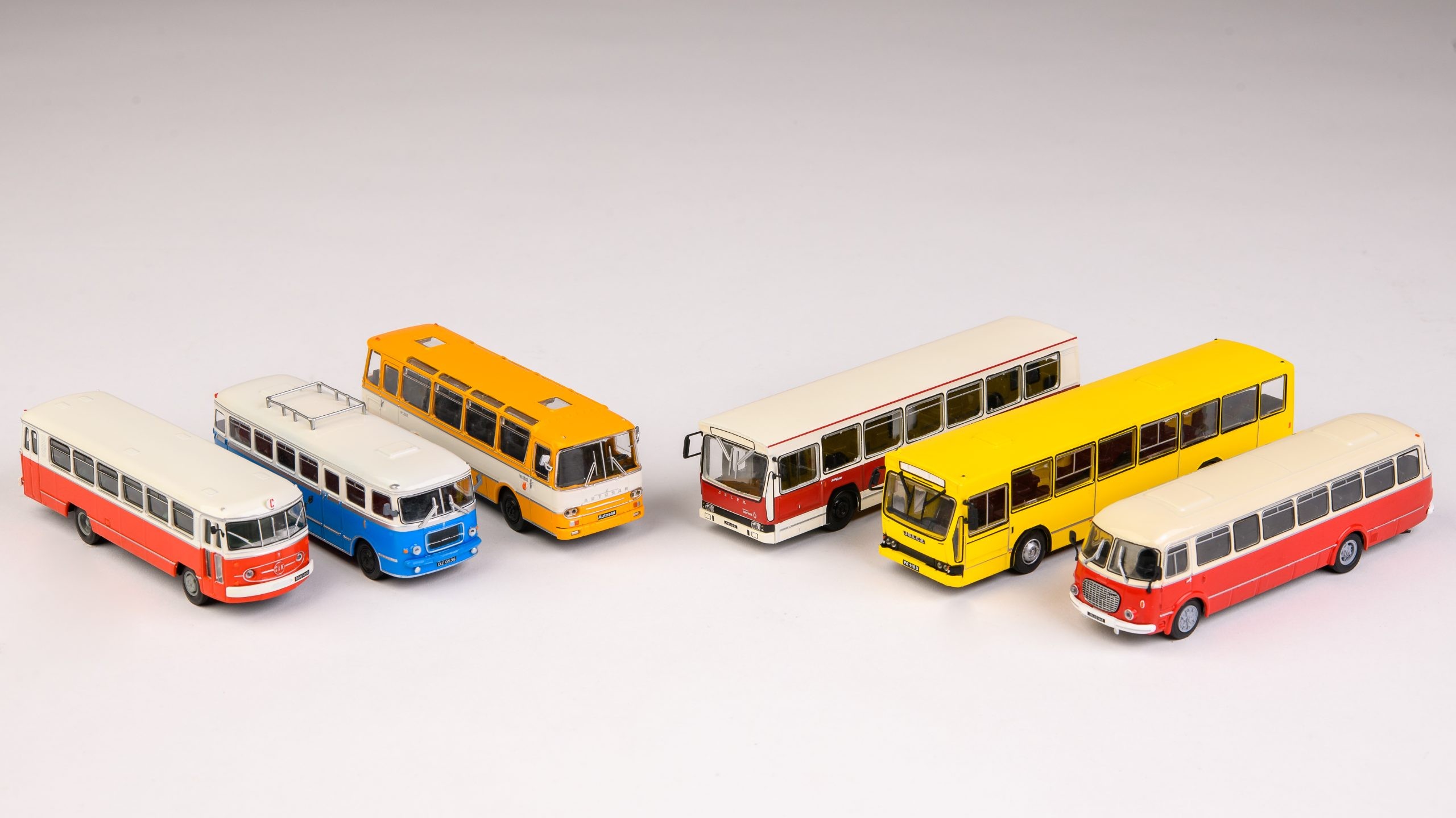 Auto-Welt wystawy modeli kolekcjonerskich Kolekcja Autobusy