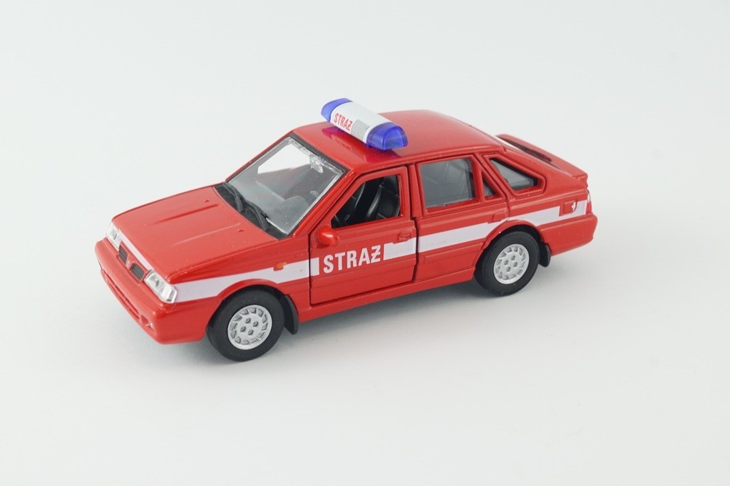 Polonez Caro Plus Wersja straż pożarna -Samochody osobowe