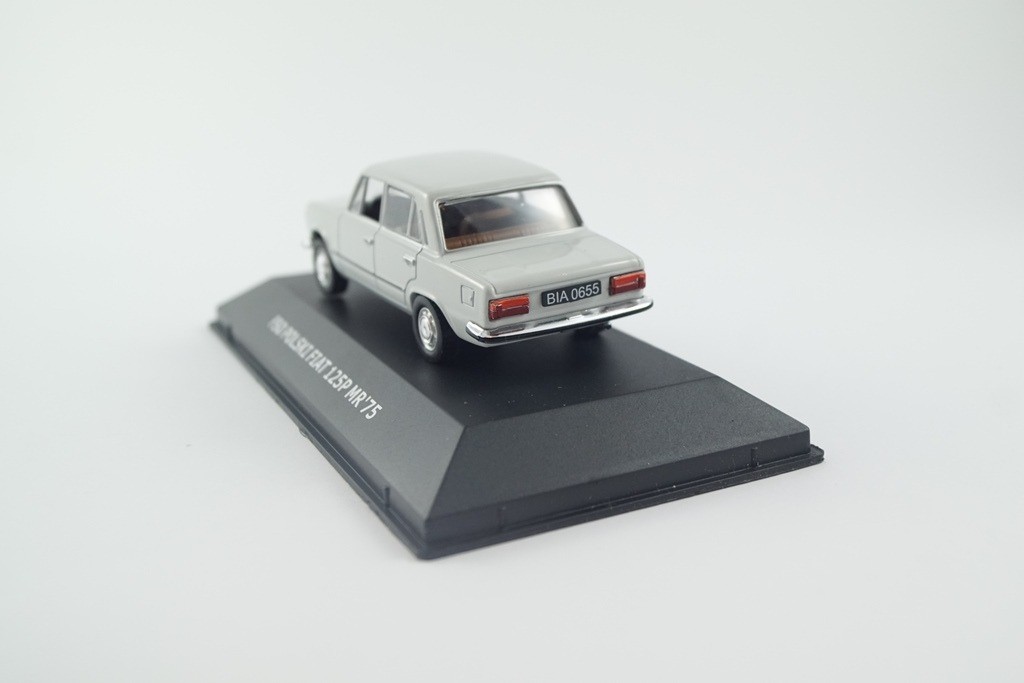 FSO Polski Fiat 125p MR 75