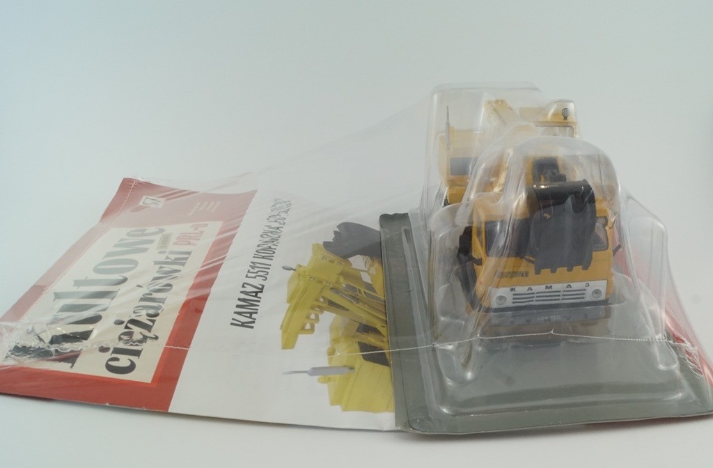 Kamaz 5511 Koparka EO-3532 Samochody Ciężarowe