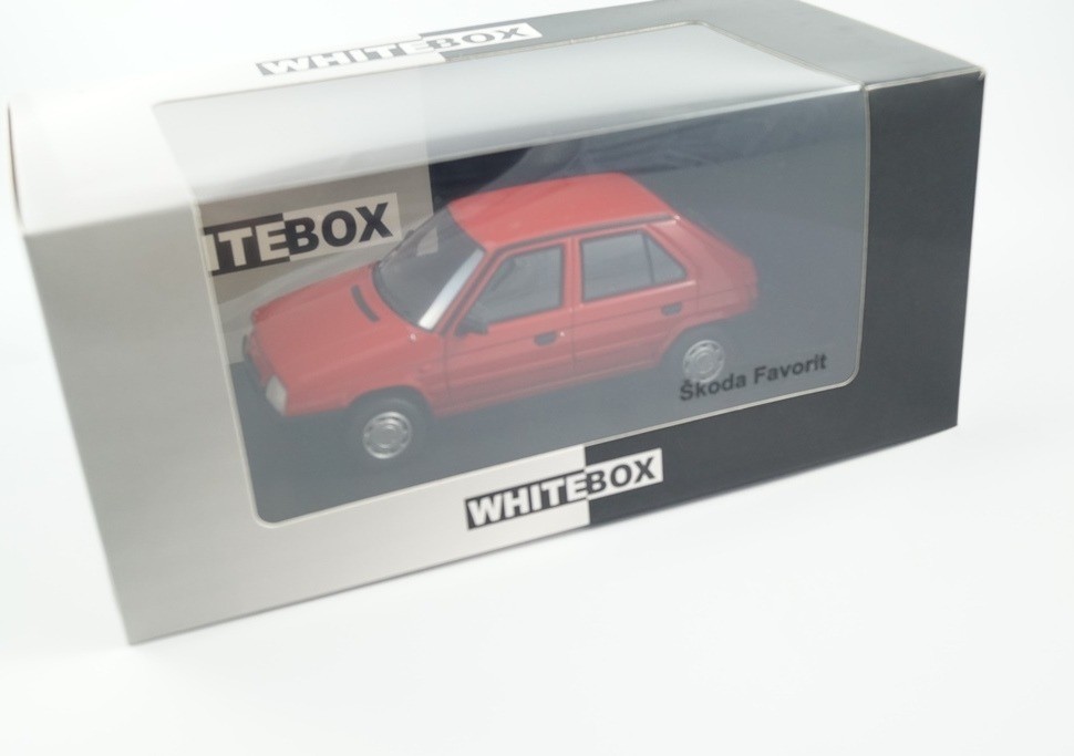 Skoda Favorit 1:24 Whitebox