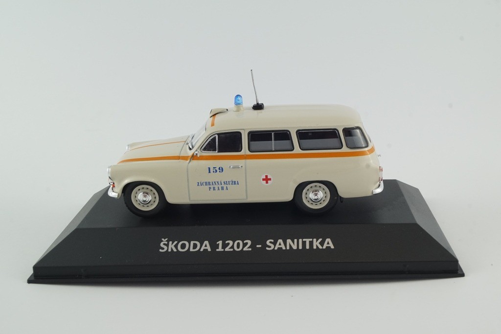 Skoda 1202 Sanitka Samochody osobowe