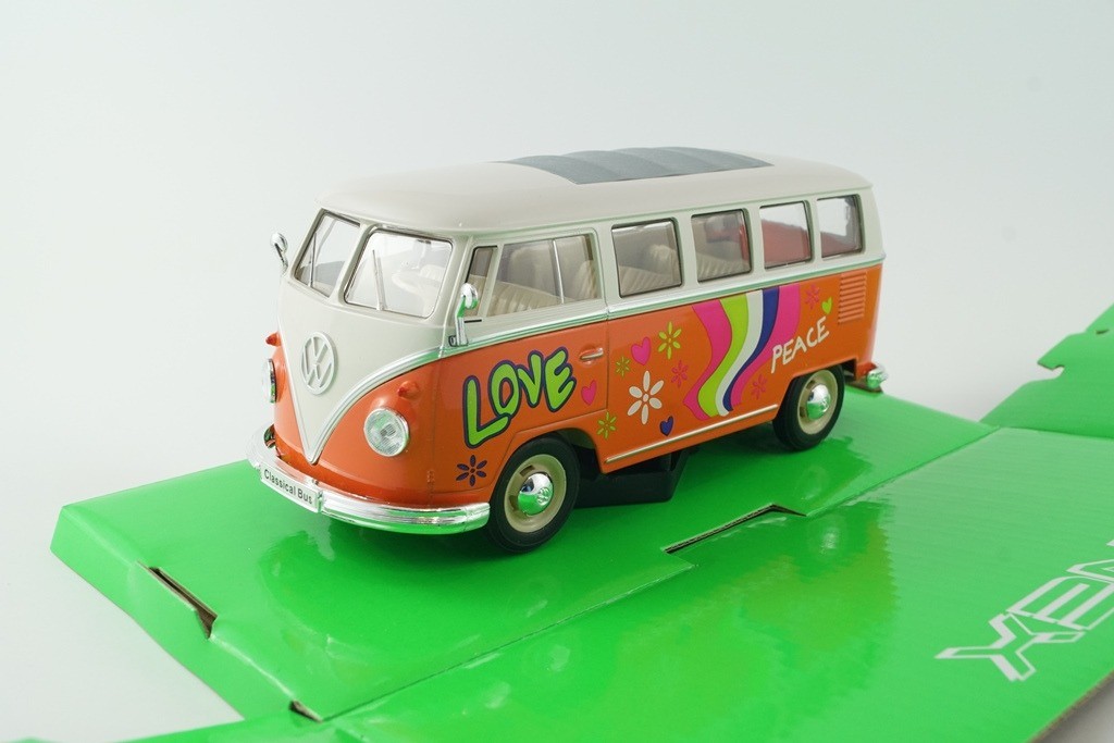 Volkswagen T1 Bus - Samochody dostawcze i terenowe