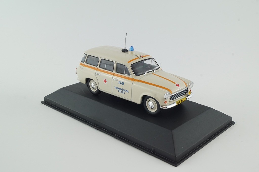 Skoda 1202 Sanitka Samochody osobowe