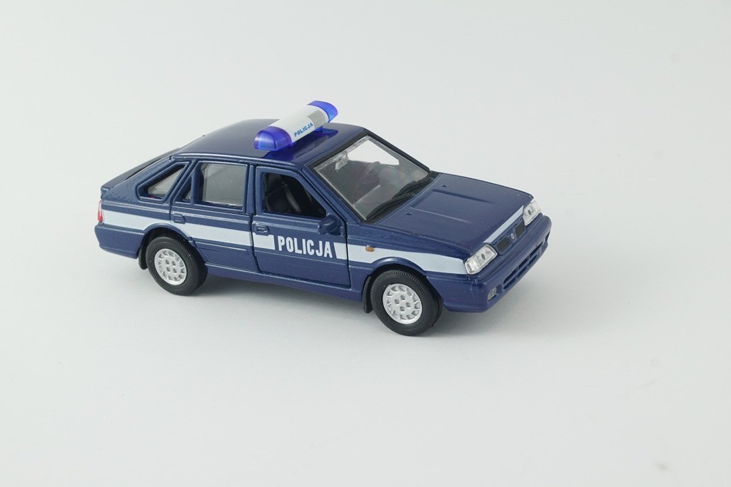 Polonez Caro Plus Wersja policyjna - Samochody osobowe