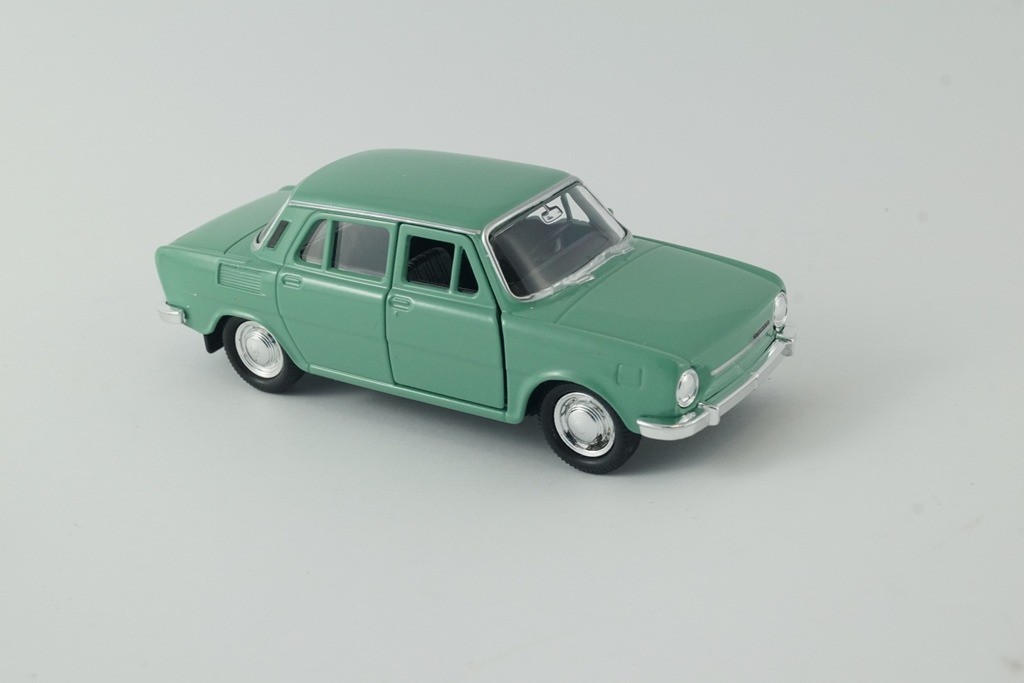 Skoda 100 (zielona) -Samochody osobowe