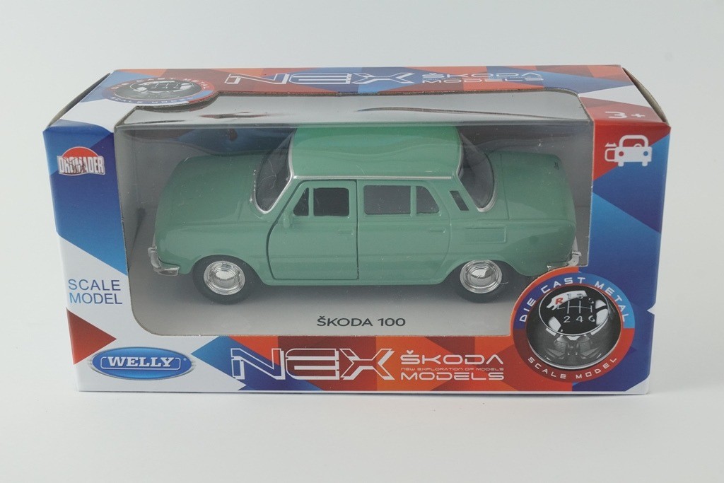 Skoda 100 (zielona) -Samochody osobowe