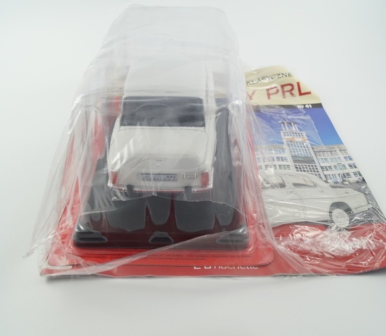 FSO Warszawa 223 (sedan) 1:24 Hachette